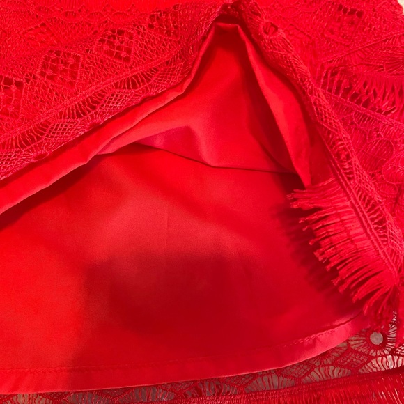 J Crew red lace mini skirt with fringe, size 0,$20 - Picture 5 of 5